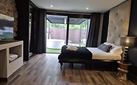 Suite 1907 Aviles